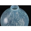 Vase « Courges » verre opalescent double couche patiné bleu de René LALIQUE