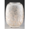 Vase « Monnaie du Pape » verre blanc patiné sépia de René LALIQUE 7