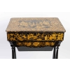 Table en laque noire et or 19e siècle