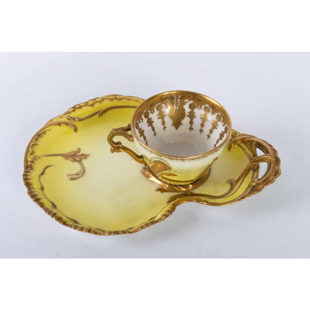 Tasse jaune et or rocaille Haviland 1890 | Biron Tasse jaune et or rocaille Haviland 1890