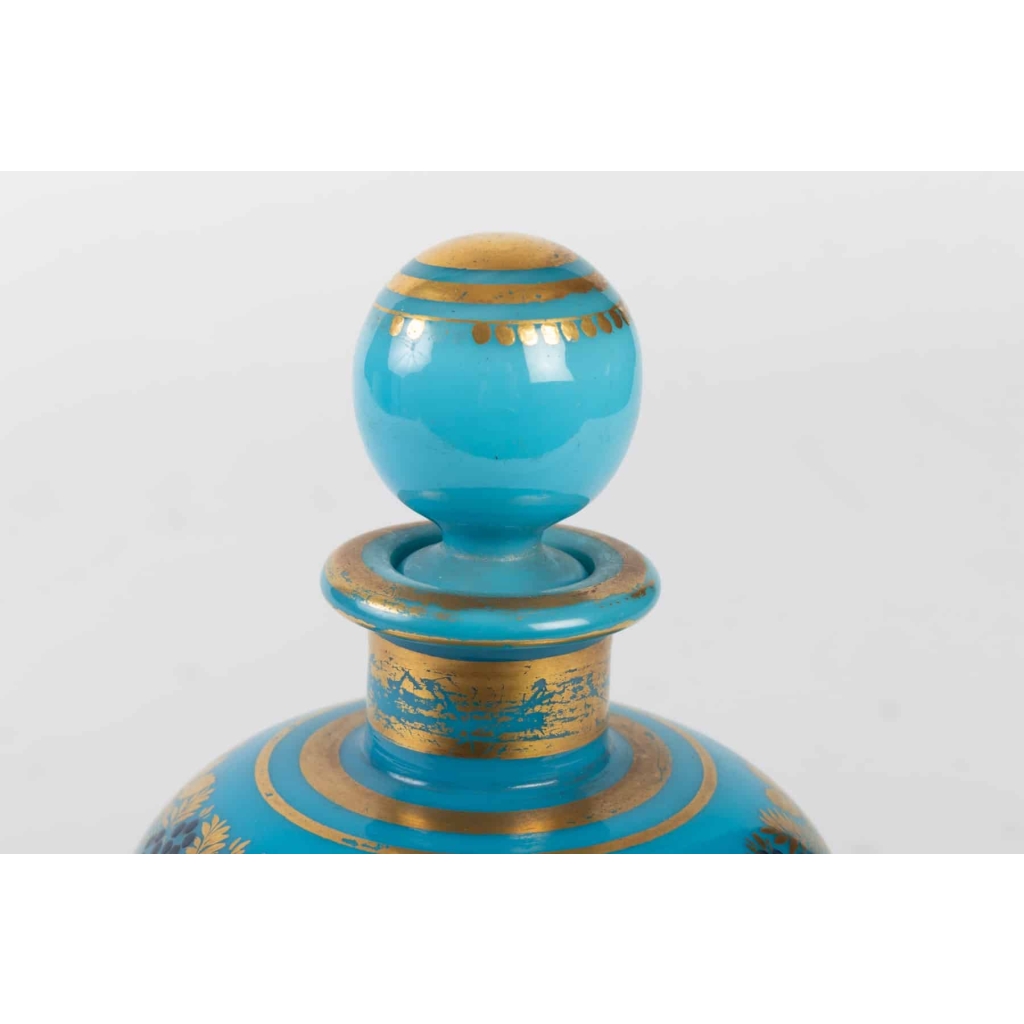 Flacon à parfum en opaline bleu turquoise 19e siècle