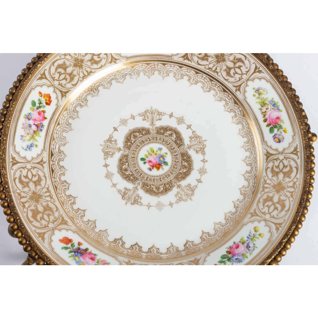 Coupe Sèvres montée signée Château de Trianon 1845 | Biron Coupe Sèvres montée signée Château de Trianon 1845