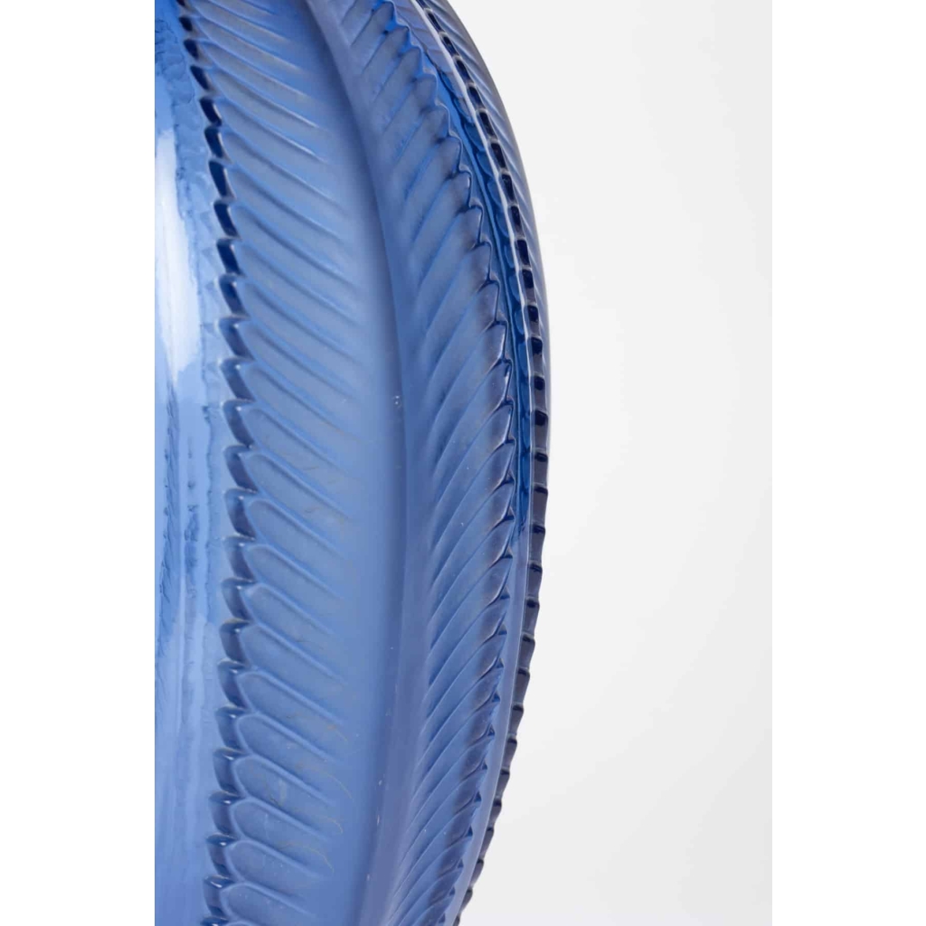 Vase « Biskra » verre bleu saphir de René LALIQUE