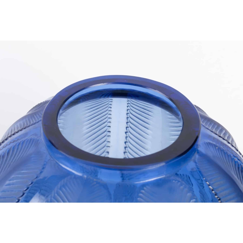 Vase « Biskra » verre bleu saphir de René LALIQUE