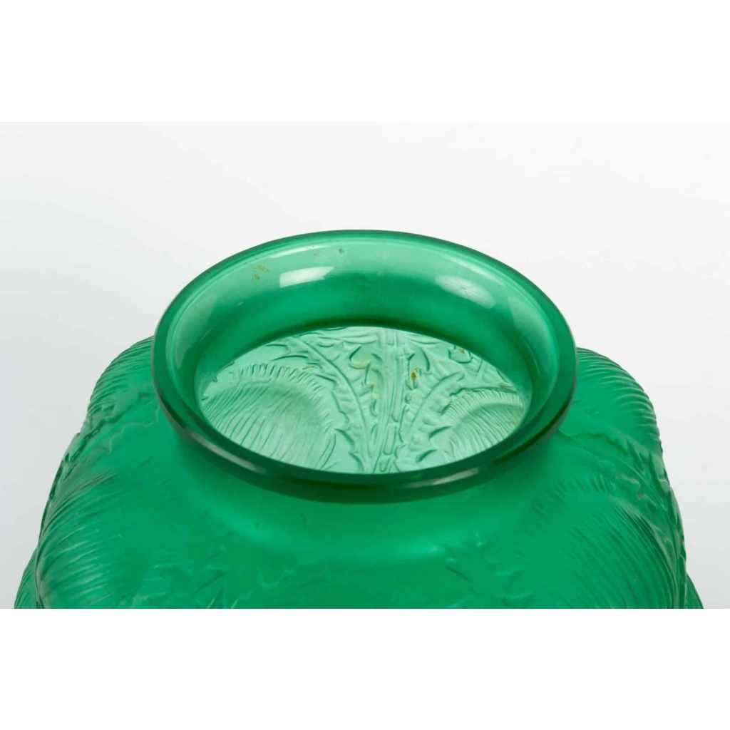 Vase « Domrémy » verre vert émeraude de René LALIQUE