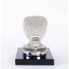Mascotte Serre-Livres « Pintade » verre blanc socle sur base verre opalin noir de René LALIQUE
