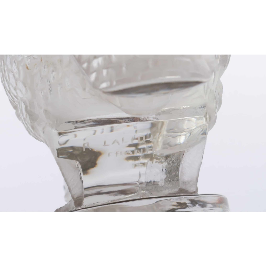 Mascotte Serre-Livres « Pintade » verre blanc socle sur base verre opalin noir de René LALIQUE
