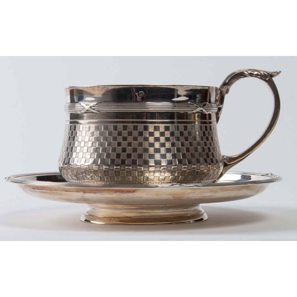 Grande tasse à chocolat argentée et guillochée signée Lapar XIXème | Biron ||||||||||
