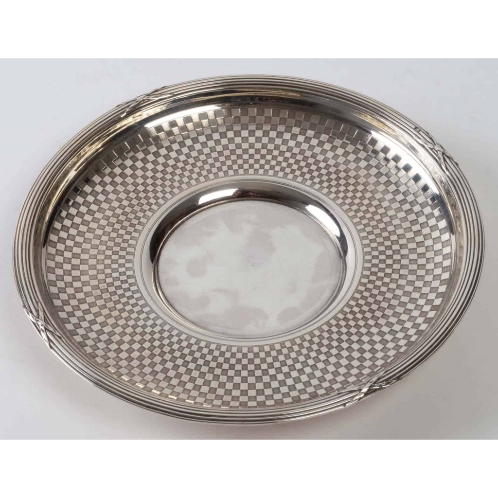 Grande tasse à chocolat argentée et guillochée signée Lapar XIXème | Biron Grande tasse à chocolat argentée et guillochée signée Lapar XIXème
