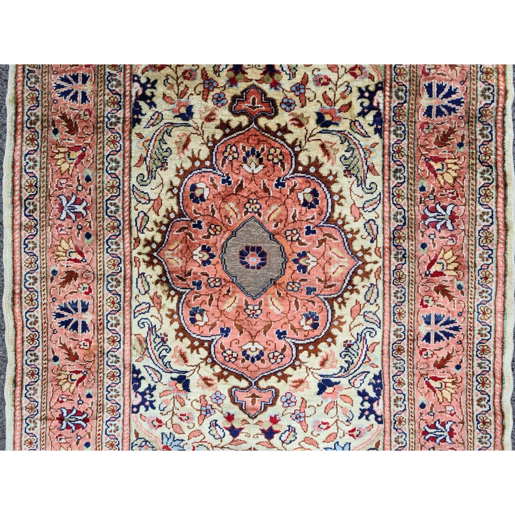 Tapis Soie Kayseri – Turquie Vers 1970 | Biron Tapis Soie Kayseri - Turquie Vers 1970