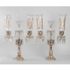Une paire de candélabres en cristal à trois bras de lumière | Biron ||||||||||||||||||||