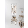 Une paire de candélabres en cristal à trois bras de lumière | Biron Une paire de candélabres en cristal à trois bras de lumière
