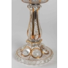 Une paire de candélabres en cristal à trois bras de lumière | Biron Une paire de candélabres en cristal à trois bras de lumière