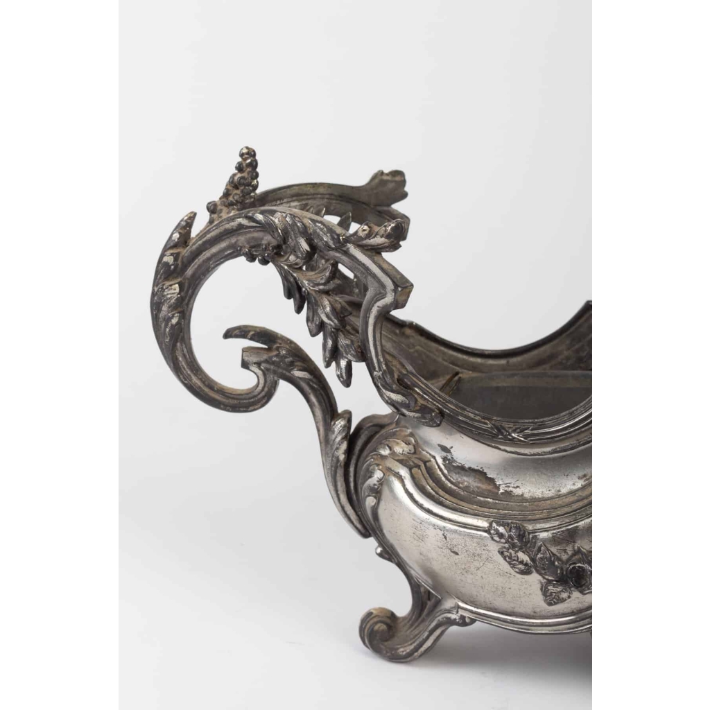 Jardinière en métal argenté de style Louis XV début 20e siècle