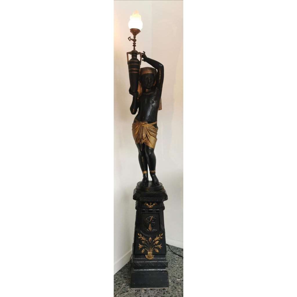 Torchère nubien en fonte de fer d’époque fin 19ème.