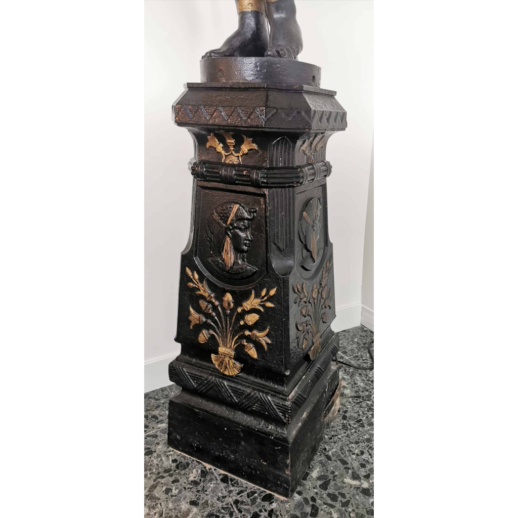 Torchère nubien en fonte de fer d’époque fin 19ème.
