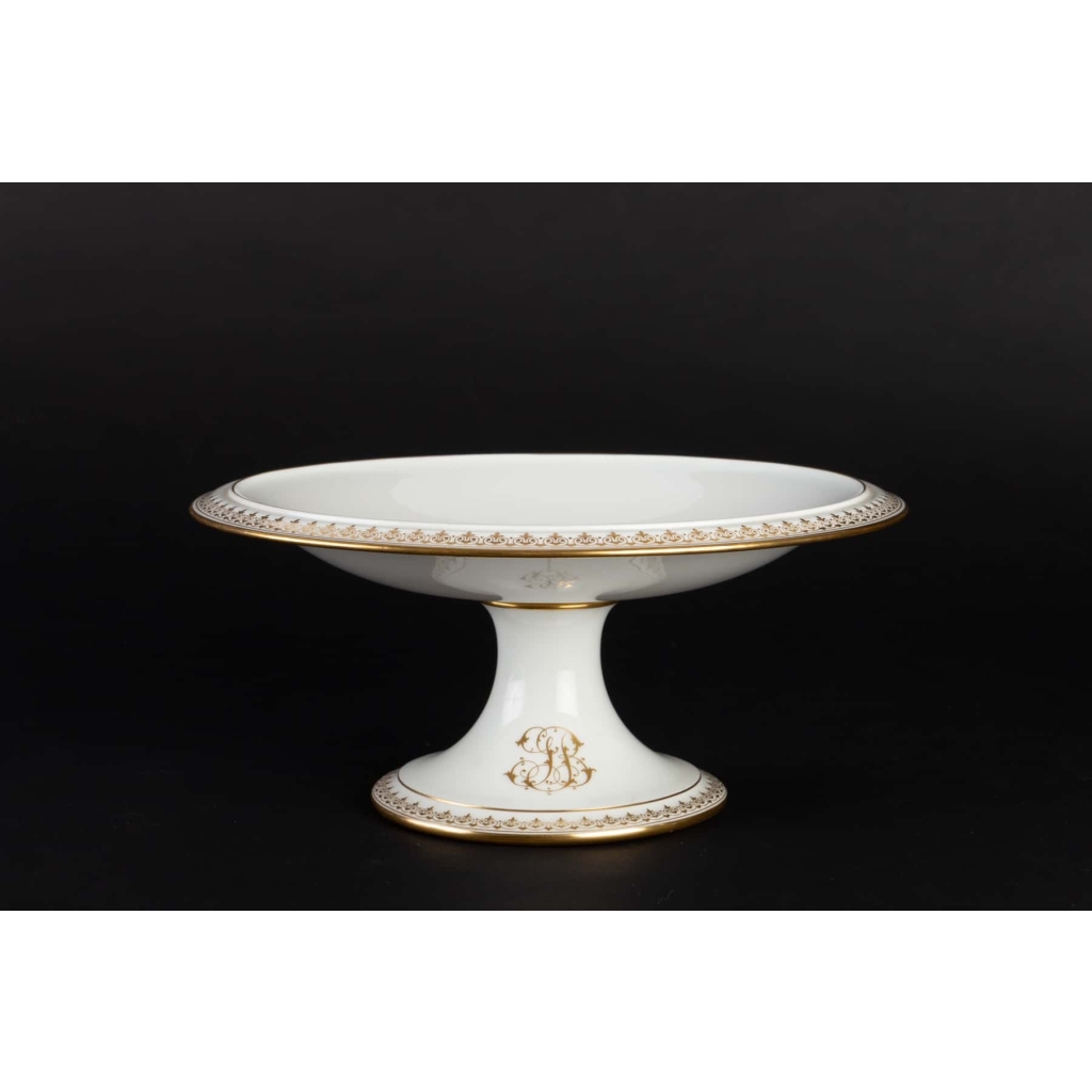 4 pièces de la Manufacture de Sèvres blanc et or signées et datées (décors 1901) | Biron 4 pièces de la Manufacture de Sèvres blanc et or signées et datées (décors 1901)
