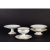 4 pièces de la Manufacture de Sèvres blanc et or signées et datées (décors 1901) | Biron 4 pièces de la Manufacture de Sèvres blanc et or signées et datées (décors 1901)