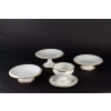 4 pièces de la Manufacture de Sèvres blanc et or signées et datées (décors 1901) | Biron 4 pièces de la Manufacture de Sèvres blanc et or signées et datées (décors 1901)