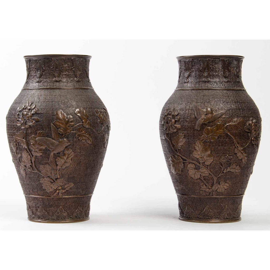 Paire de vases en bronze, Japon XIXème | Biron Paire de vases en bronze, Japon XIXème