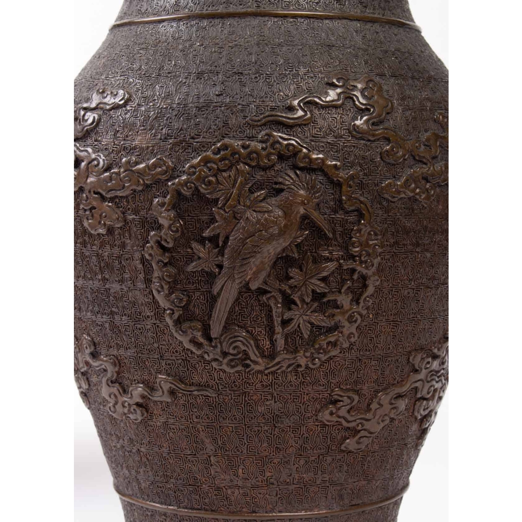 Paire de vases en bronze, Japon XIXème | Biron Paire de vases en bronze, Japon XIXème