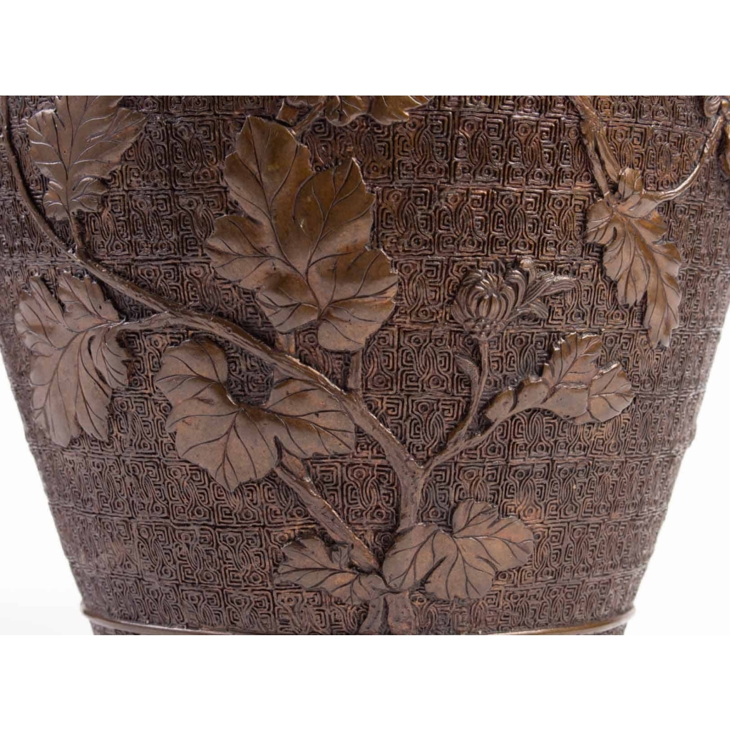 Paire de vases en bronze, Japon XIXème | Biron Paire de vases en bronze, Japon XIXème