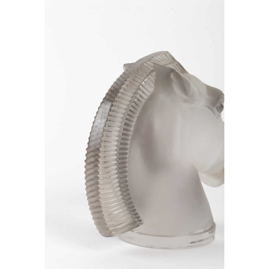 Mascotte Bouchon de Radiateur « Longchamp A » Double Main verre blanc de René LALIQUE