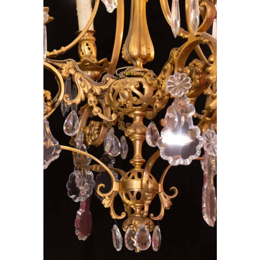 Lustre en bronze et cristal 19e siècle | Biron Lustre en bronze et cristal 19e siècle