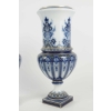 Paire de vases de » Florence » en porcelaine de Sèvres | Biron Paire de vases de " Florence " en porcelaine de Sèvres