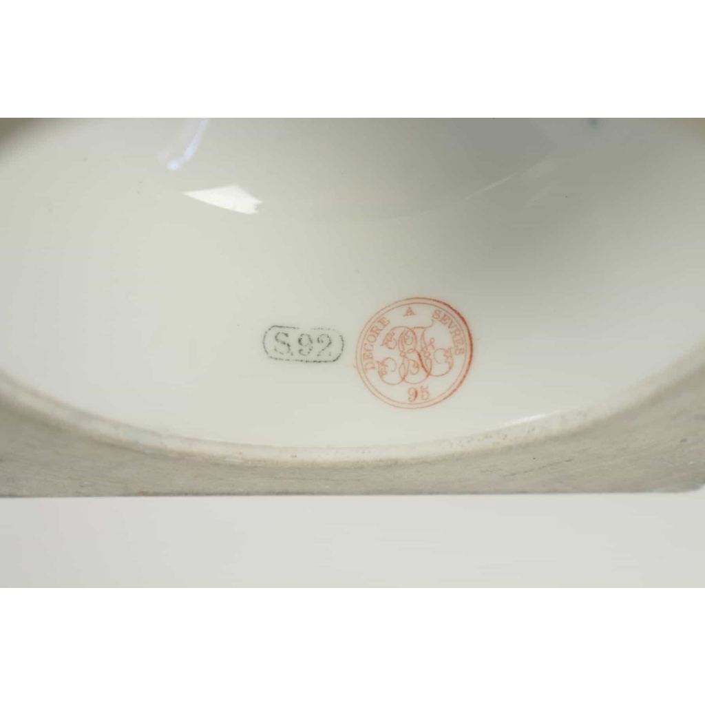 Paire de vases de » Florence » en porcelaine de Sèvres | Biron Paire de vases de " Florence " en porcelaine de Sèvres