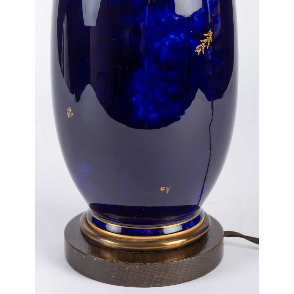 Lampe bleu marbré de Sèvres 1925 | Biron Lampe bleu marbré de Sèvres 1925
