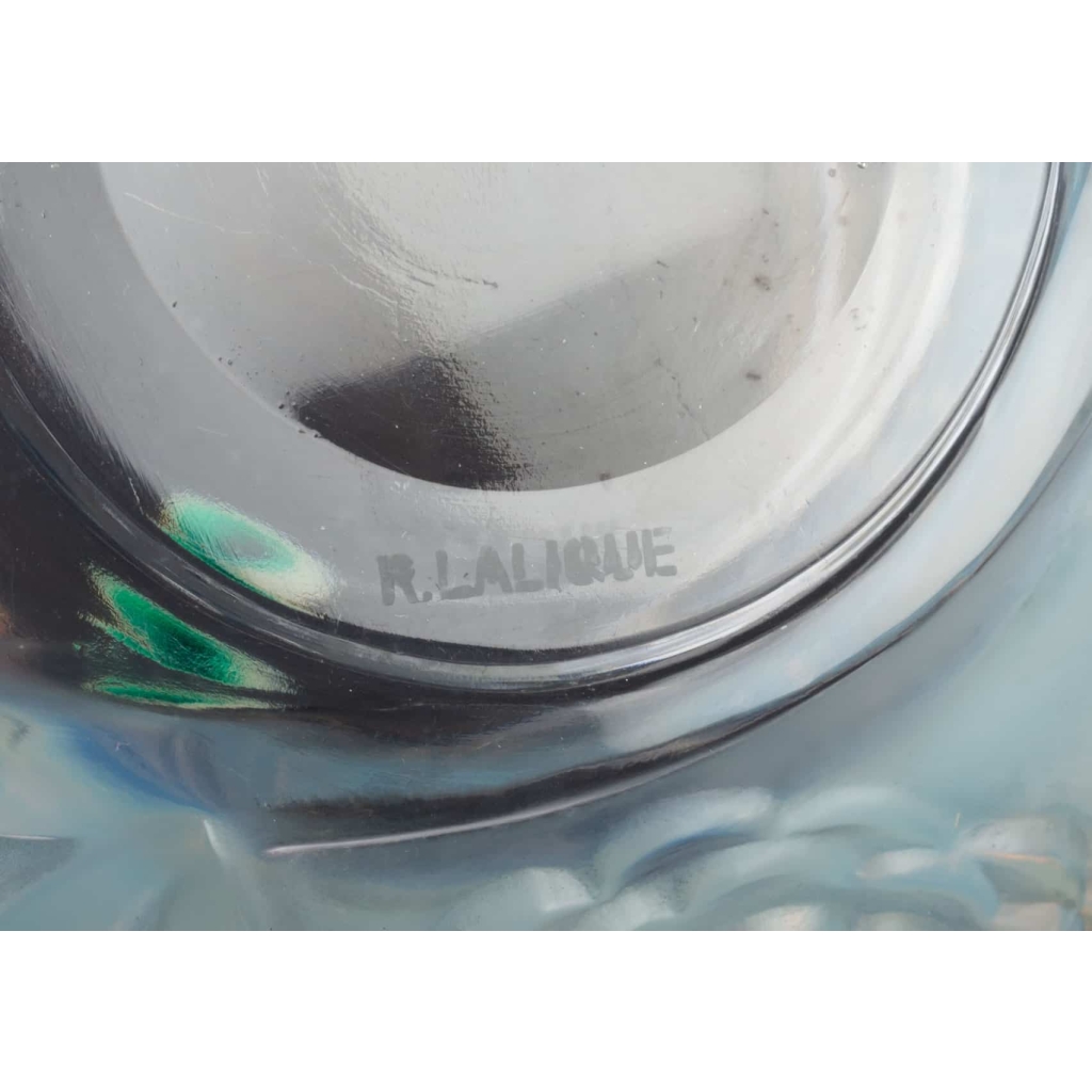 Vase « Renoncules » verre opalescent patiné gris de René LALIQUE