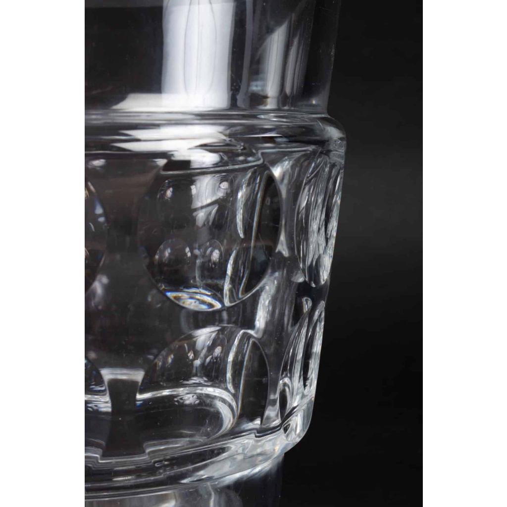 Vase Baccarat en cristal taillé. Vers 1970 4
