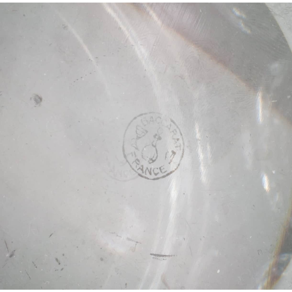 Vase Baccarat en cristal taillé. Vers 1970 7