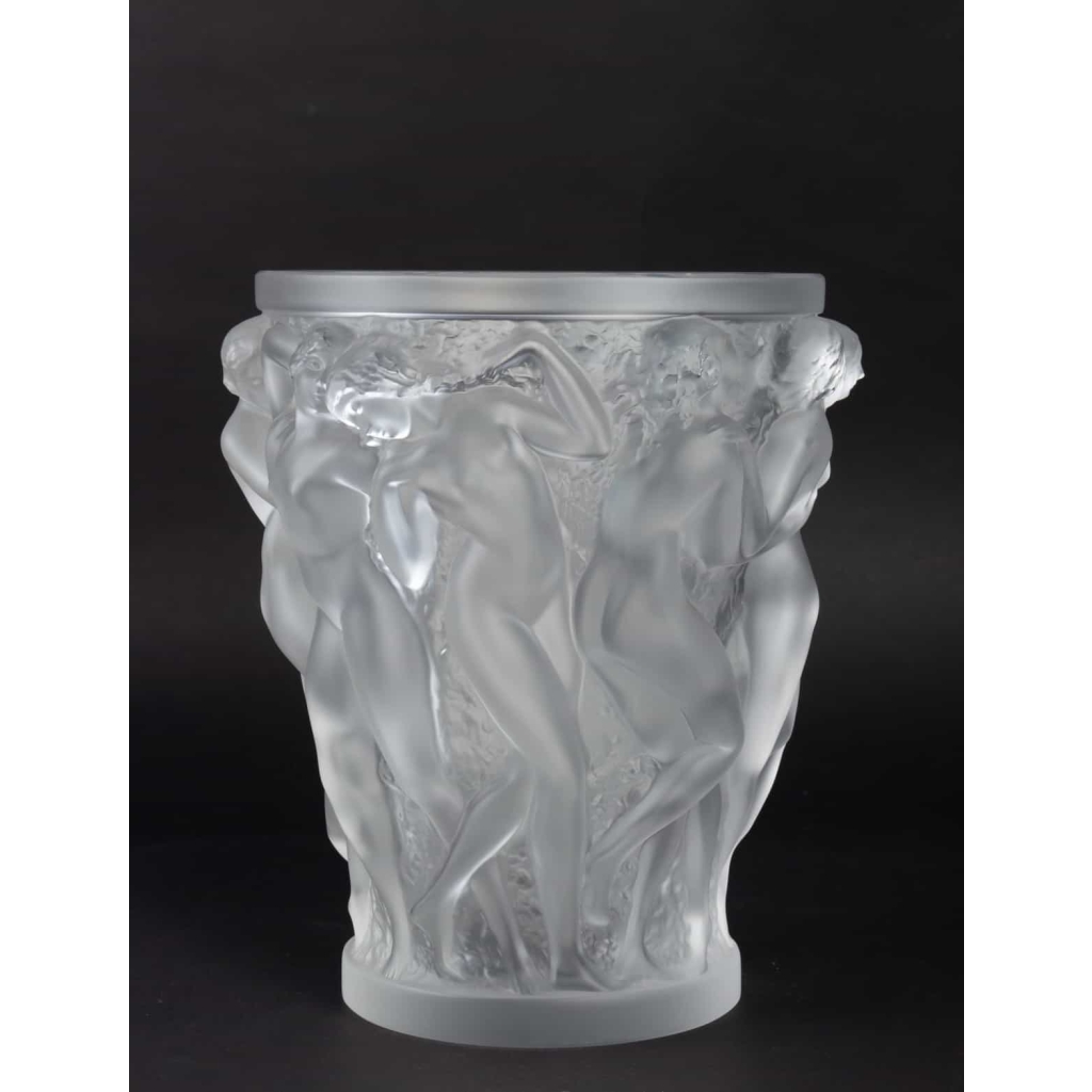 Vase « Bacchantes » cristal incolore de LALIQUE FRANCE d'après un modèle de René LALIQUE