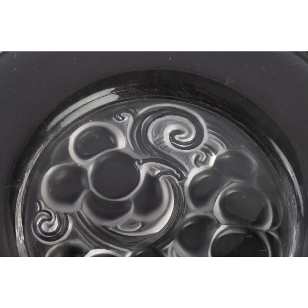 Service de 8 assiettes « Marienthal » cristal incolore de LALIQUE FRANCE d'après un modèle de René LALIQUE