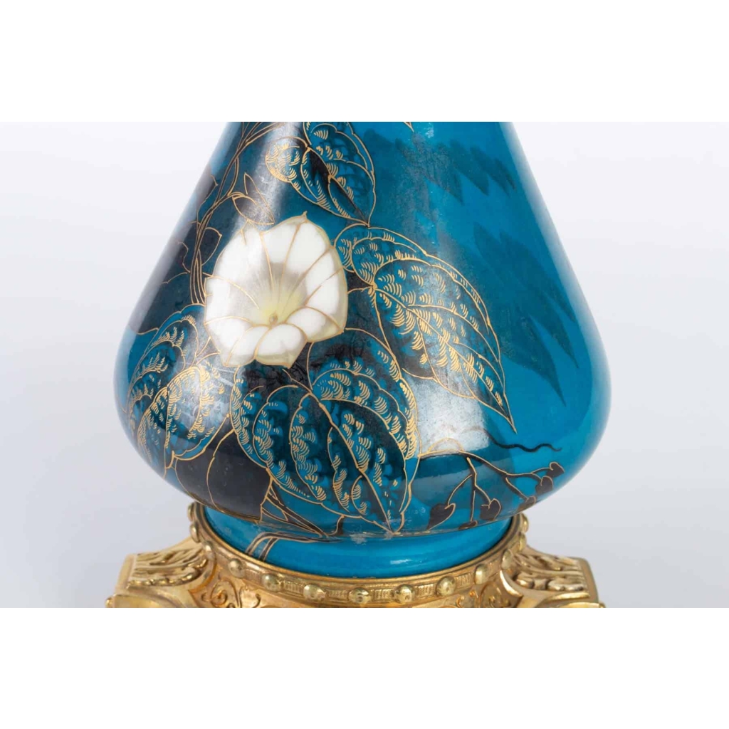 Paire de lampes en porcelaine et laiton 19e siècle Napoléon III | Biron Paire de lampes en porcelaine et laiton 19e siècle Napoléon III