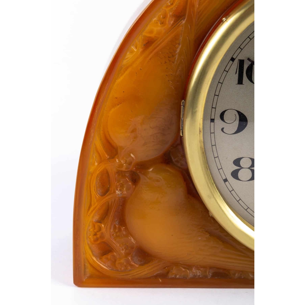 Pendule « Moineaux » verre butterscotch de René LALIQUE - mouvement électrique ATO d'origine