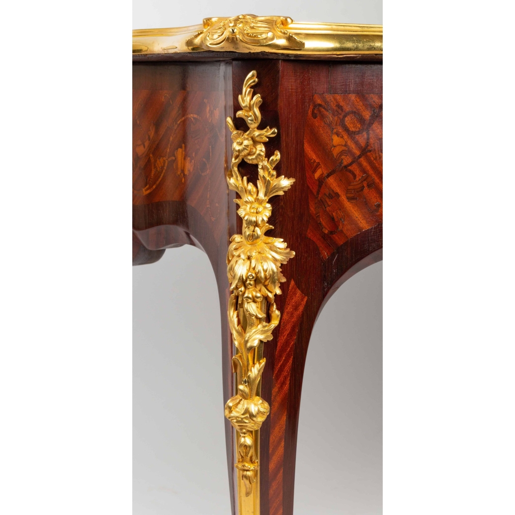 Bureau De Style Louis XV. | Biron Bureau De Style Louis XV.