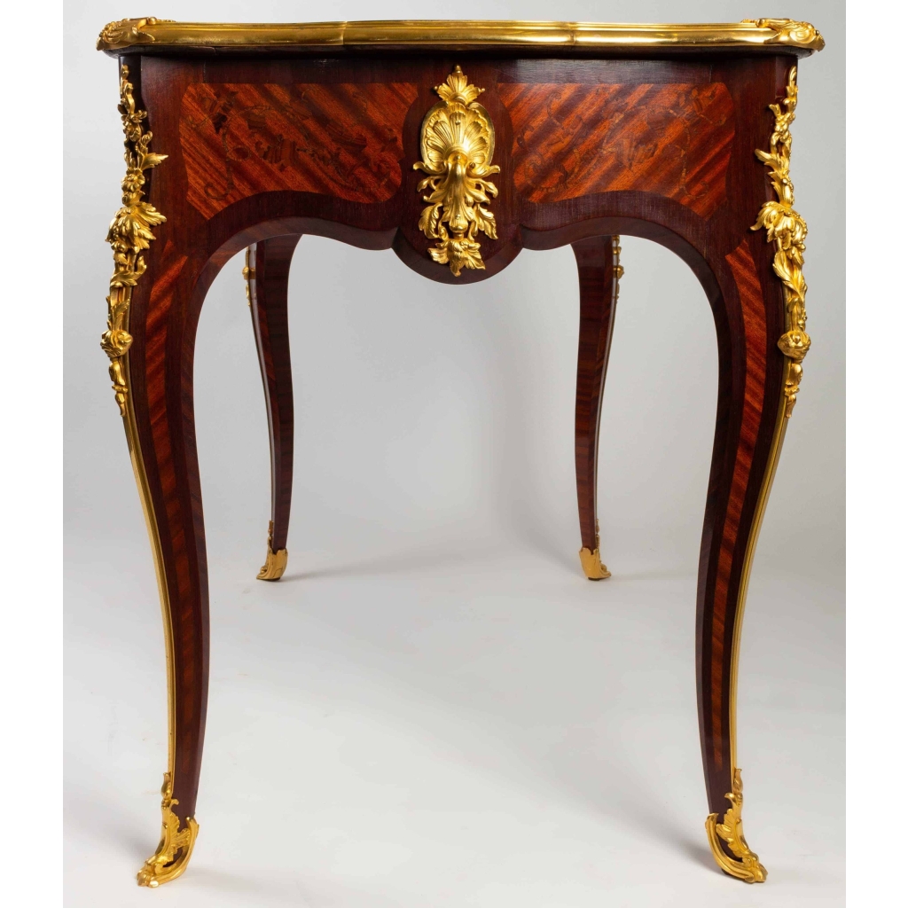 Bureau De Style Louis XV. | Biron Bureau De Style Louis XV.