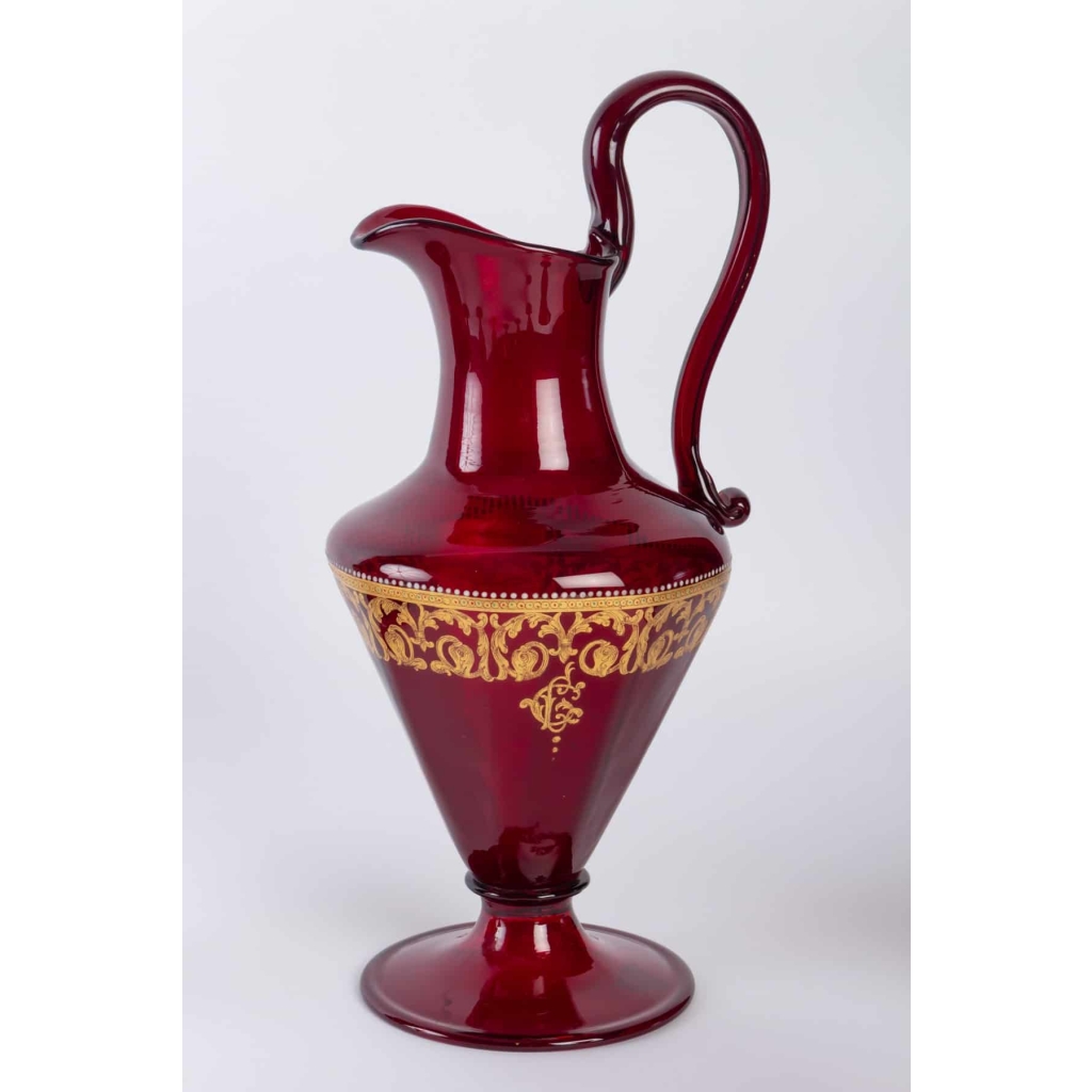 Service en verre de Venise rouge et or 1900 | Biron Service en verre de Venise rouge et or 1900