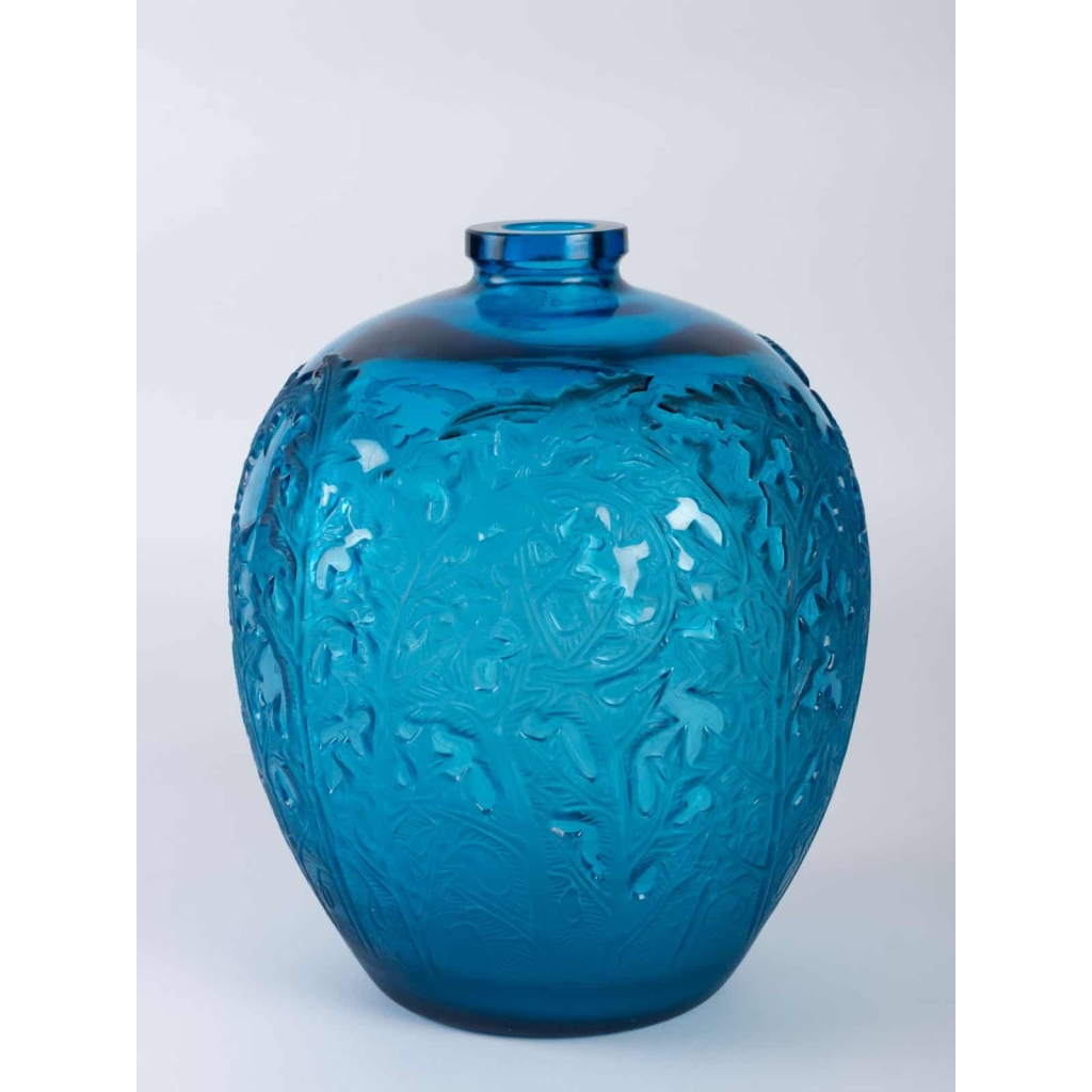Vase « Acanthes » verre bleu électrique de René LALIQUE