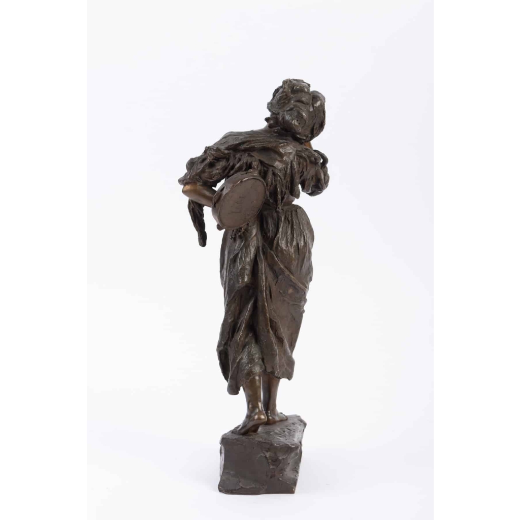 Bronze « La Cantatrice » de PARENTE 20e siècle | Biron Bronze "La Cantatrice" de PARENTE 20e siècle