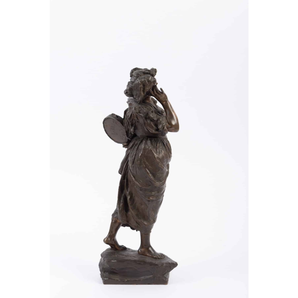 Bronze « La Cantatrice » de PARENTE 20e siècle | Biron Bronze "La Cantatrice" de PARENTE 20e siècle