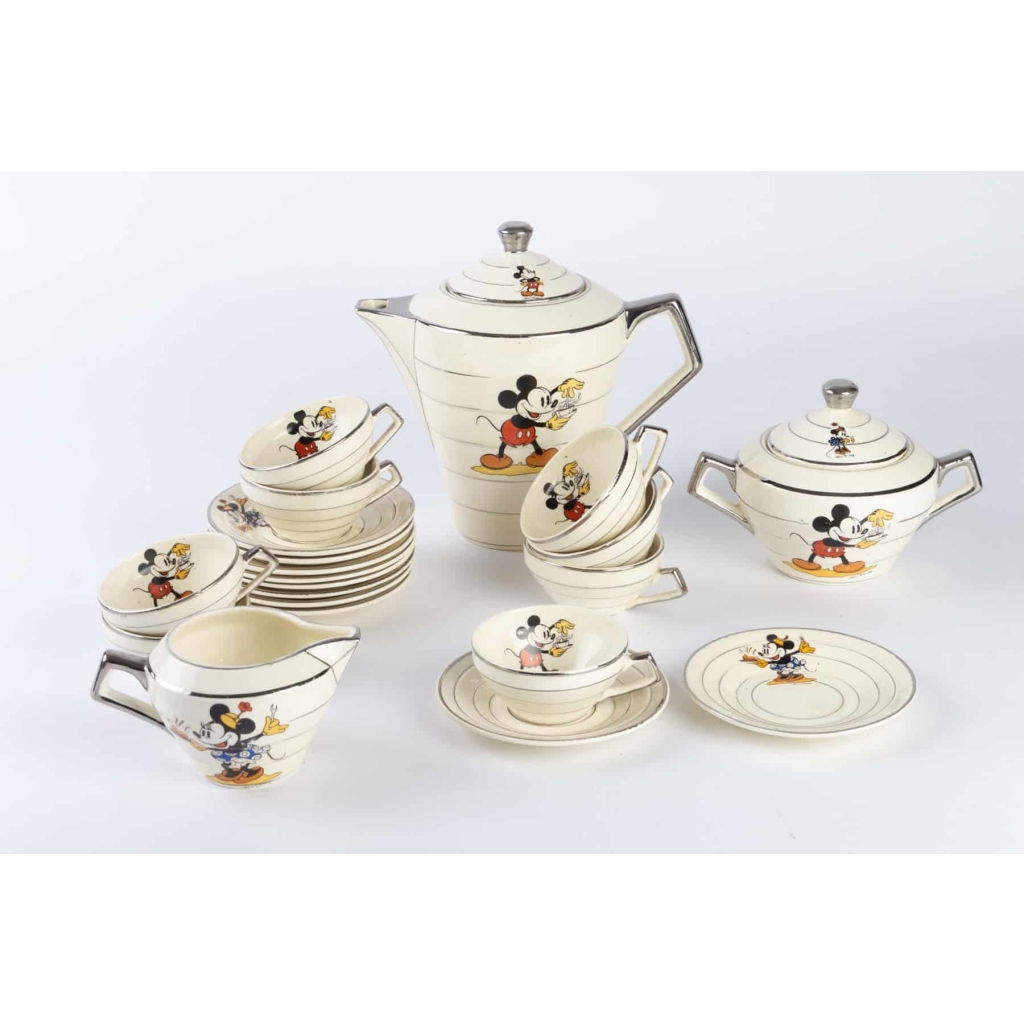 Service Mickey Mouse ( Faience de Onnaing ) Walt Disney 1930 | Biron Service Mickey Mouse ( Faience de Onnaing ) Walt Disney 1930