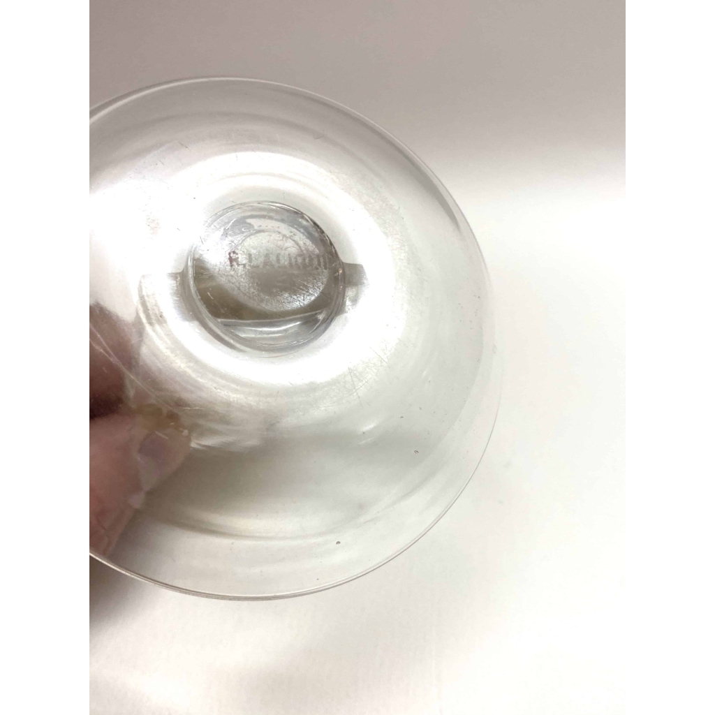 Cendrier Baguier « Athlètes » verre blanc patiné sépia de René LALIQUE | Biron Cendrier Baguier "Athlètes" verre blanc patiné sépia de René LALIQUE
