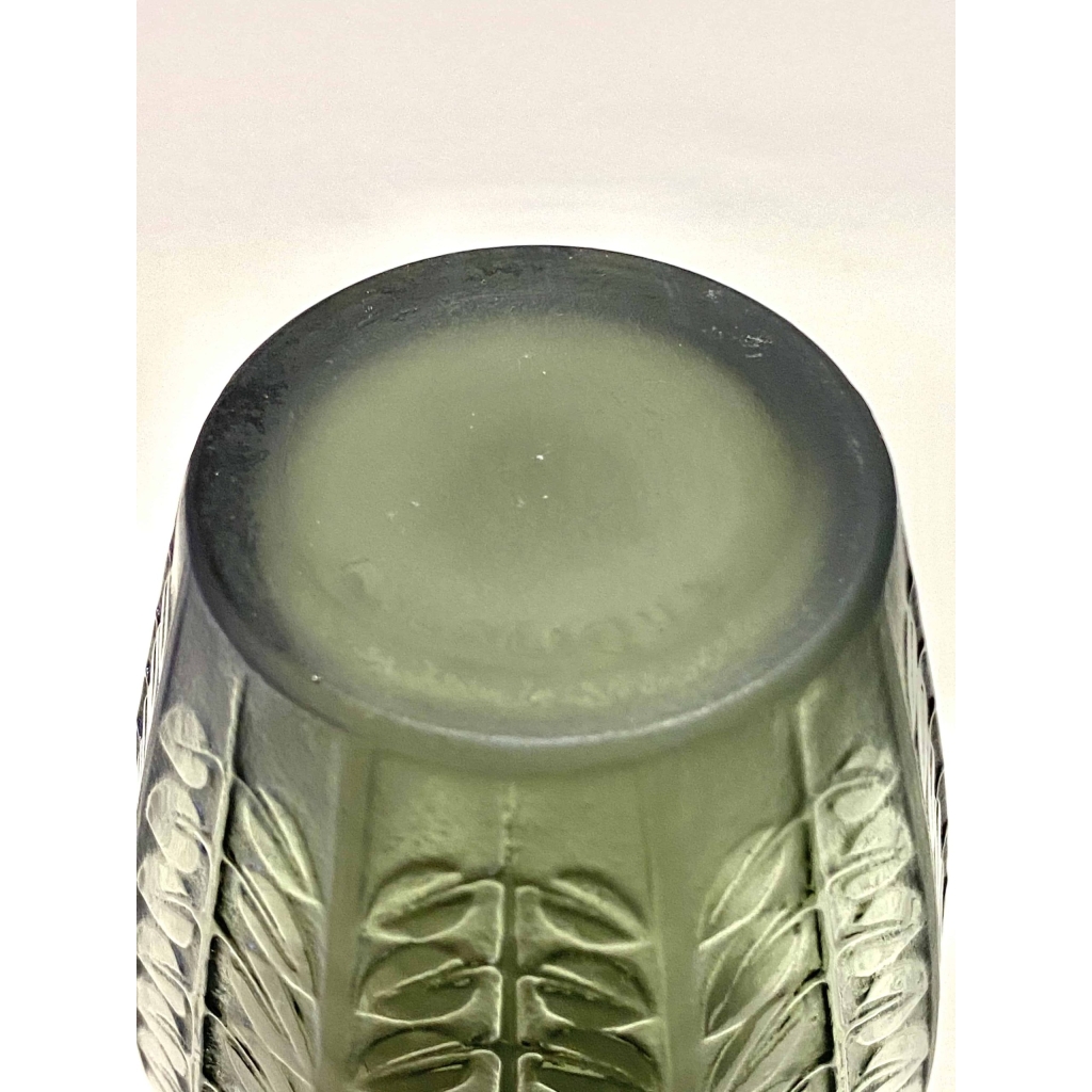 Vase « Tournai » verre gris de René LALIQUE | Biron Vase "Tournai" verre gris de René LALIQUE