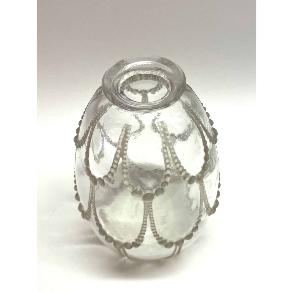 Vase « Perles » verre blanc de René LALIQUE | Biron Vase "Perles" verre blanc de René LALIQUE