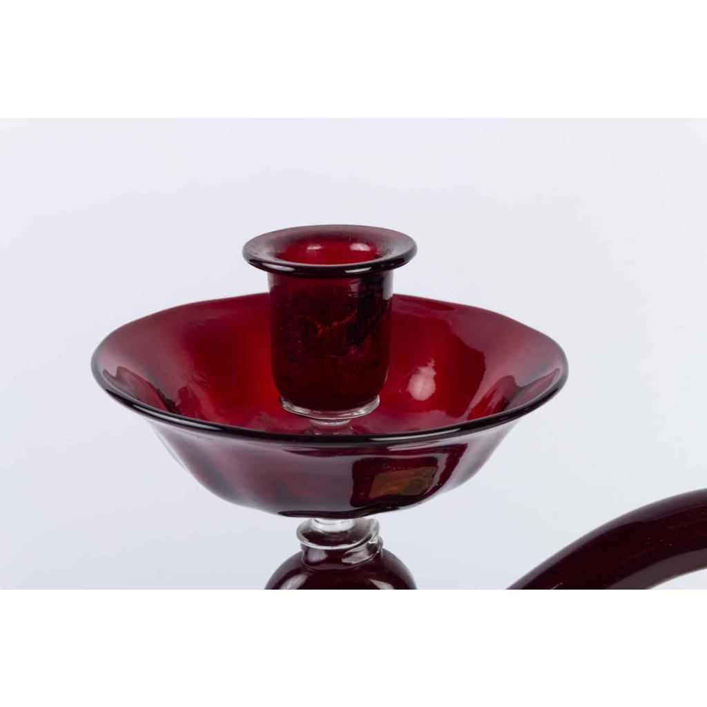 Un chandelier Venise (Murano) rouge avec 2 cygnes 1910 flag | Biron Un chandelier Venise (Murano) rouge avec 2 cygnes 1910 flag