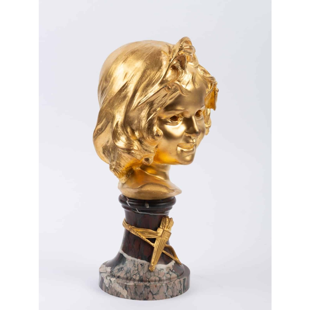 Sculpture tête d’enfant en bronze doré et marbre de MICHELET 20e siècle | Biron Sculpture tête d'enfant en bronze doré et marbre de MICHELET 20e siècle